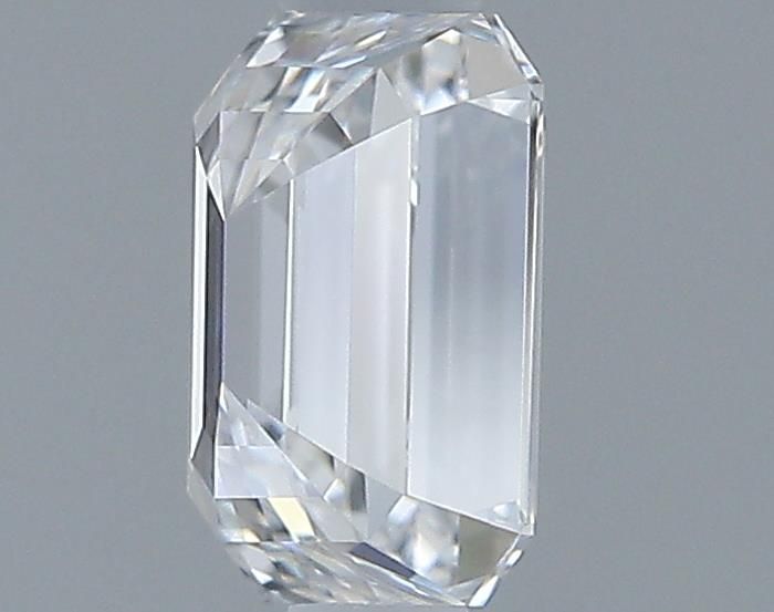 0.9ct Emerald D VVS1 Natural Diamond