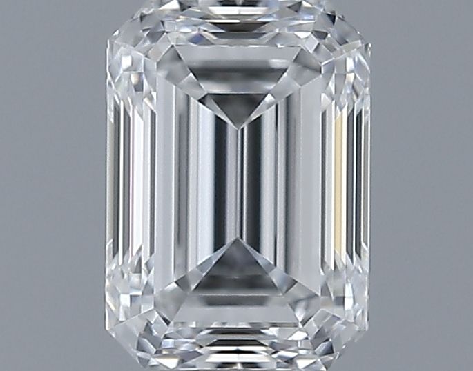 0.9ct Emerald E VVS1 Natural Diamond