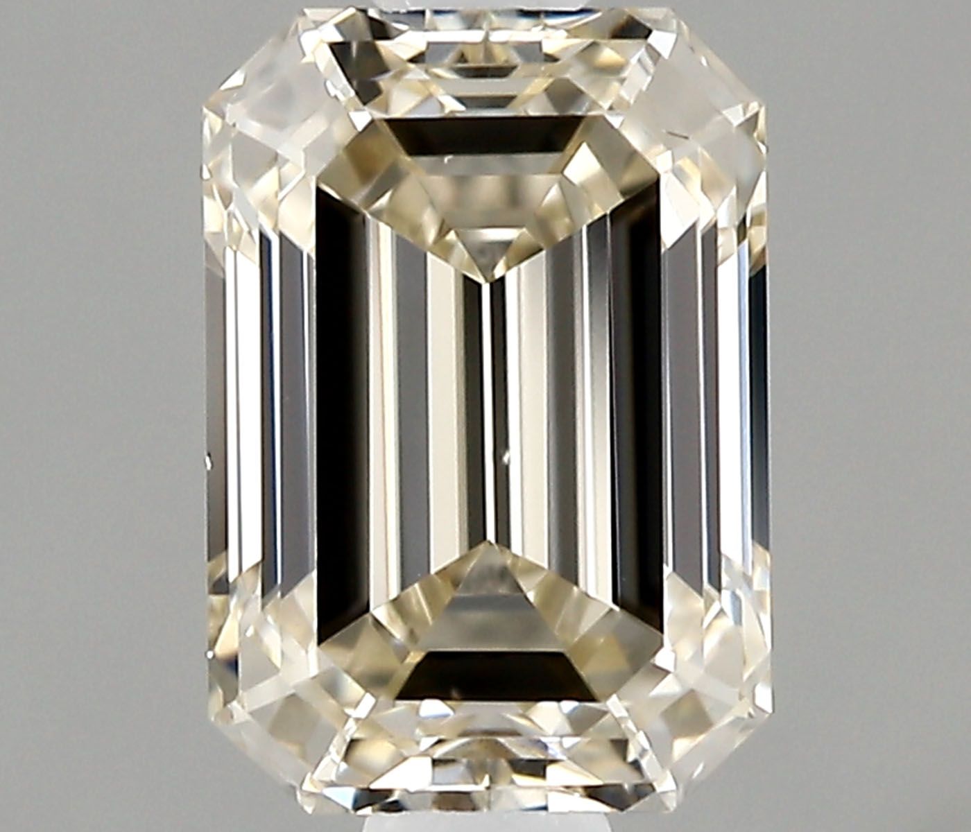 0.9ct Emerald J VS2 Natural Diamond