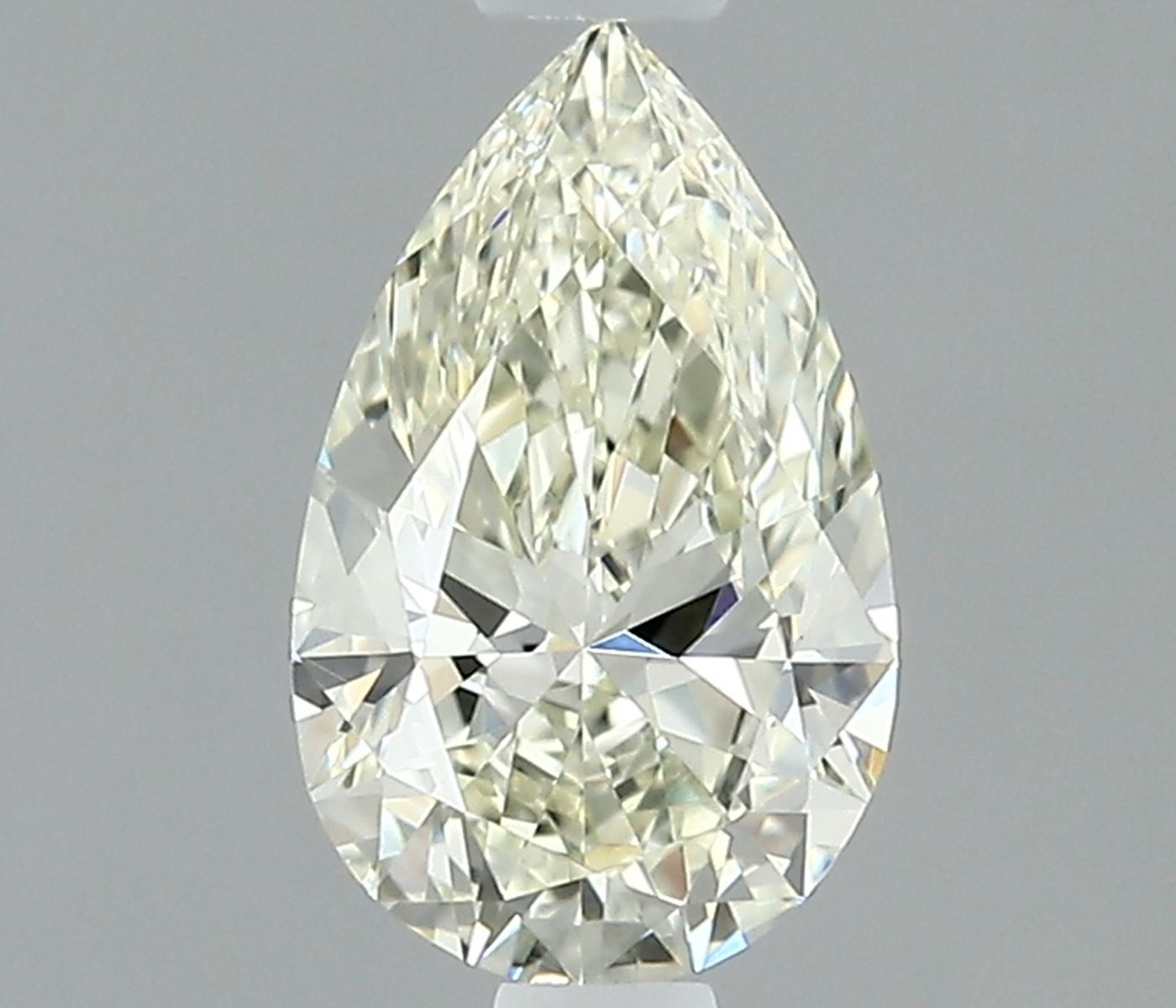 0.7ct Pear J VVS2 Natural Diamond
